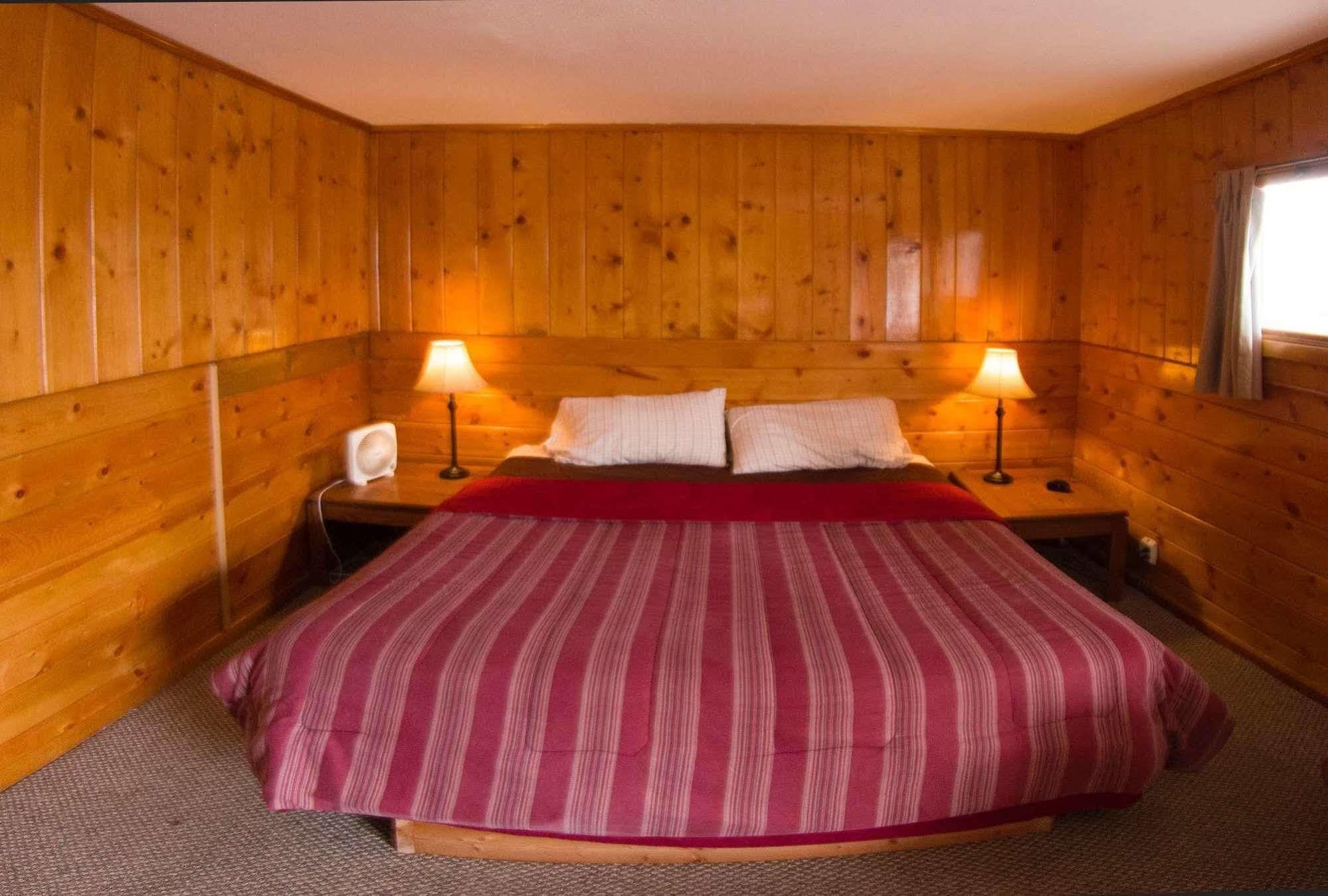 Yellowstone Holiday Motel West Yellowstone Luaran gambar